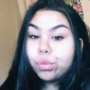 Meet your Posher, Cassie